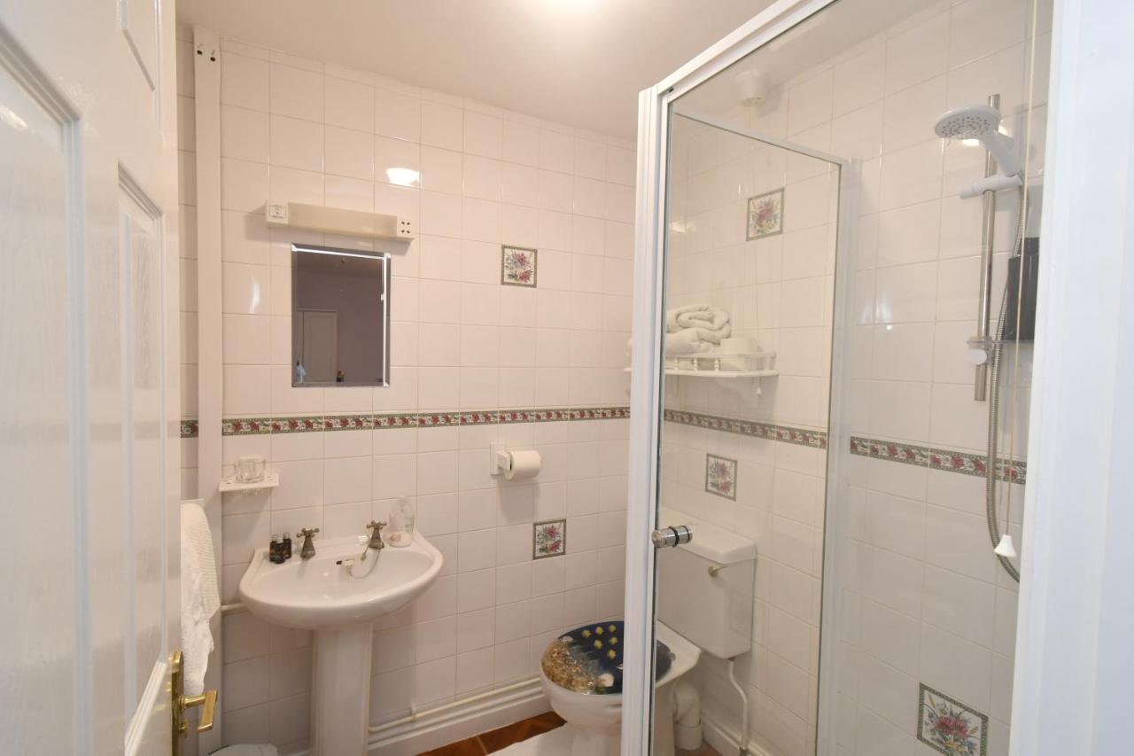The Old Board School Guest House St Clears Esterno foto